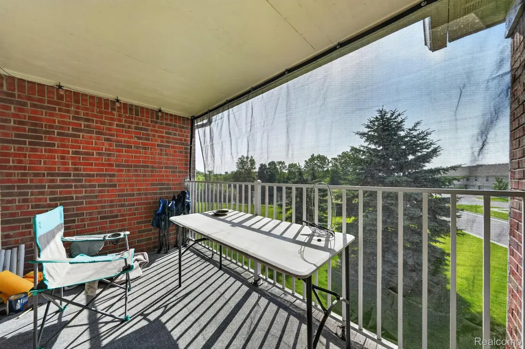 51844 Adler Park Drive E Chesterfield Township MI 48051