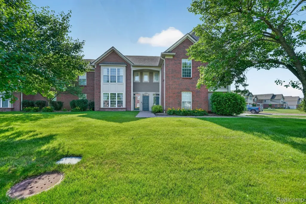 51844 Adler Park Drive E Chesterfield Township MI 48051