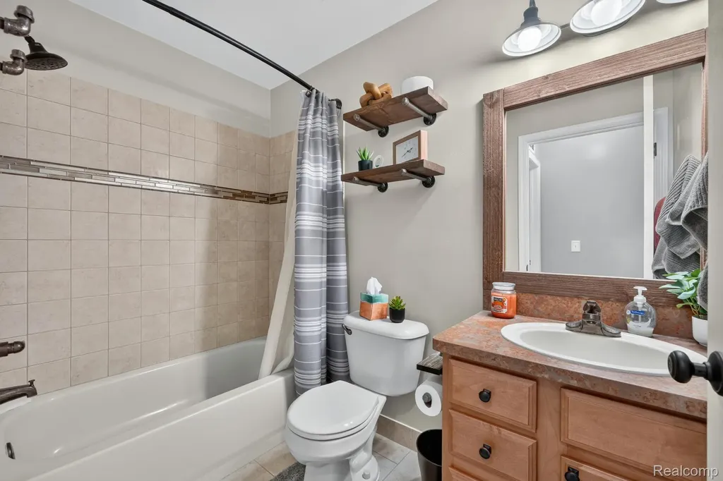 51844 Adler Park Drive E Chesterfield Township MI 48051