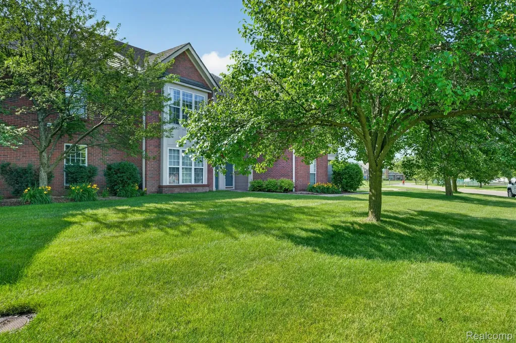 51844 Adler Park Drive E Chesterfield Township MI 48051