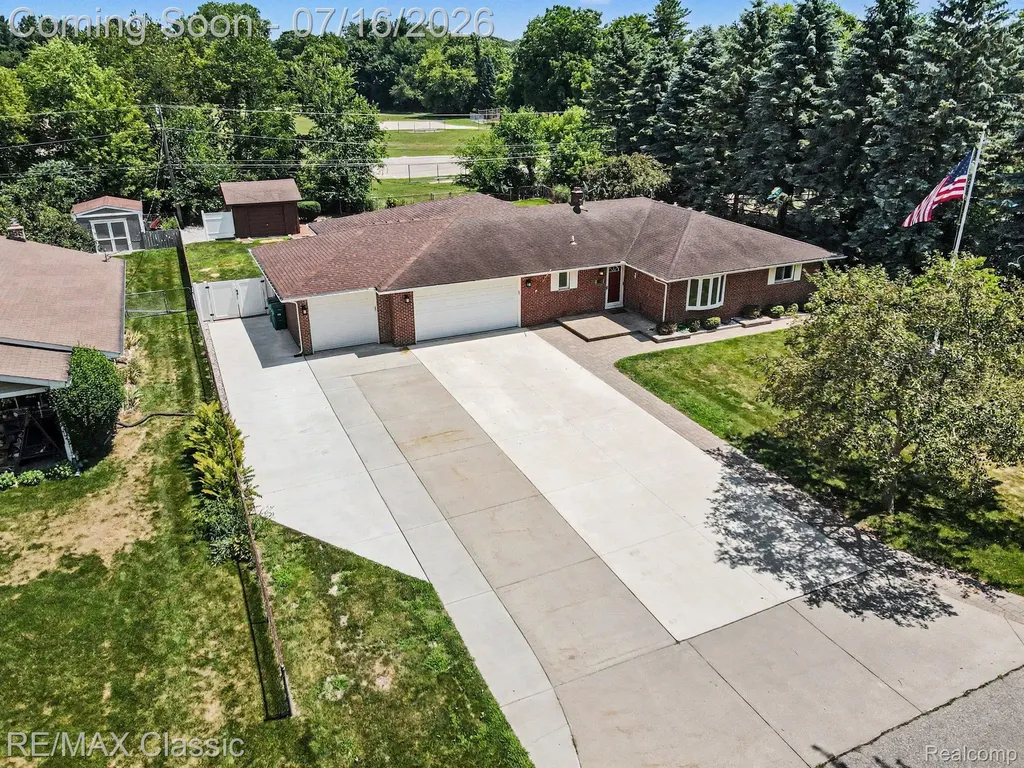 Lyon Charter Township MI, 22900 Valerie Street