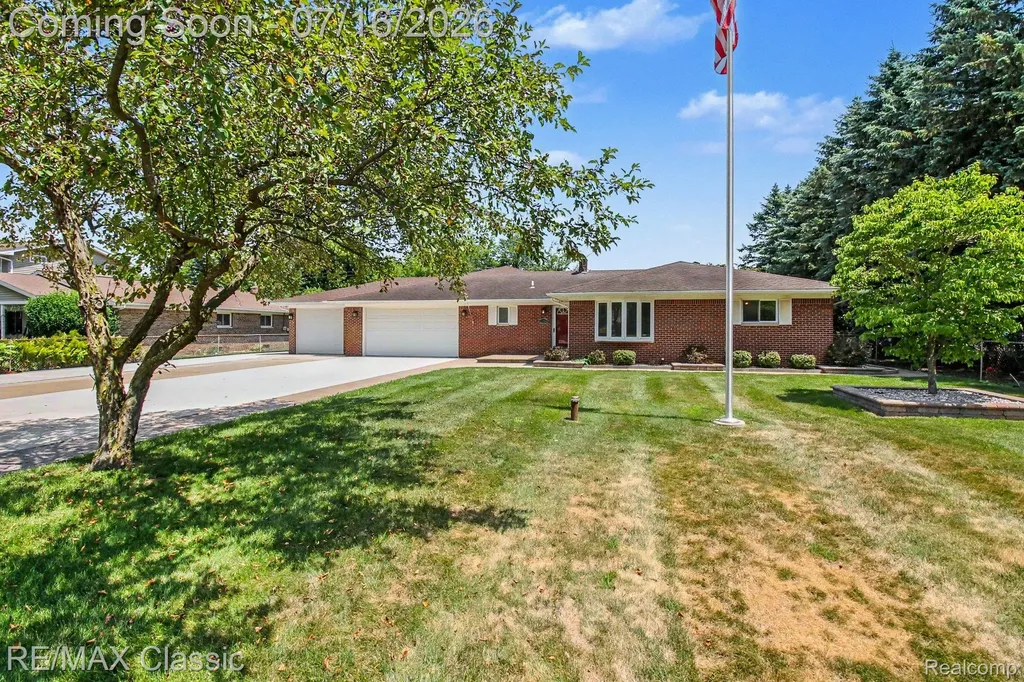22900 Valerie Street Lyon Charter Township MI 48178