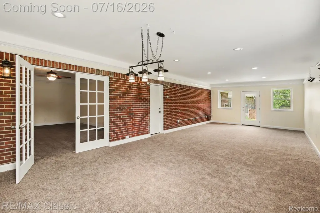 22900 Valerie Street Lyon Charter Township MI 48178