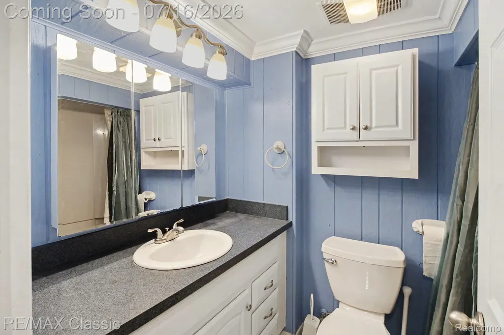 22900 Valerie Street Lyon Charter Township MI 48178