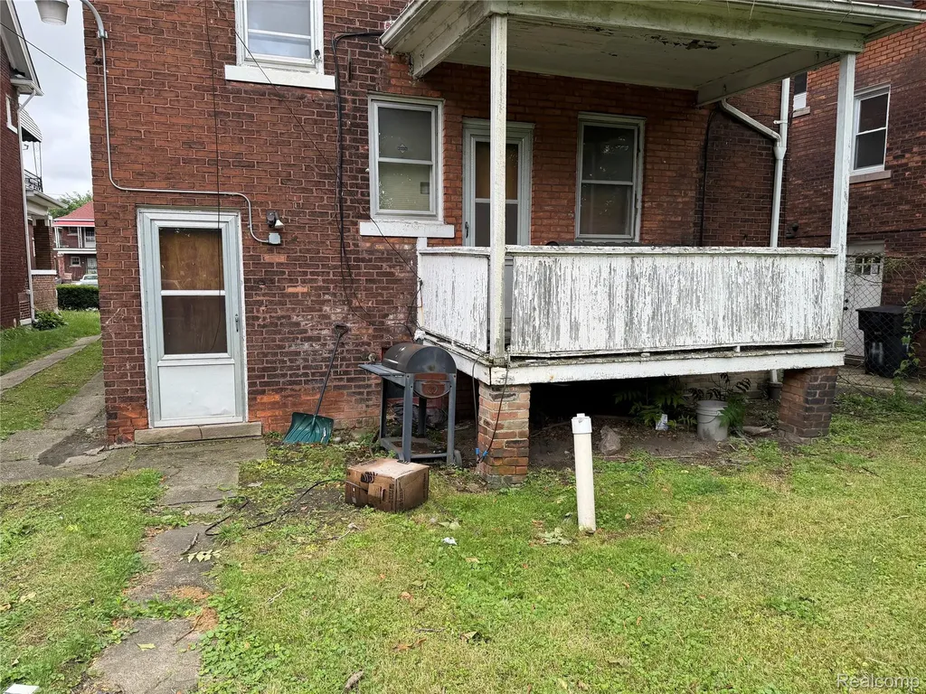 1636-1638 Virginia Park Street Detroit City MI 48206