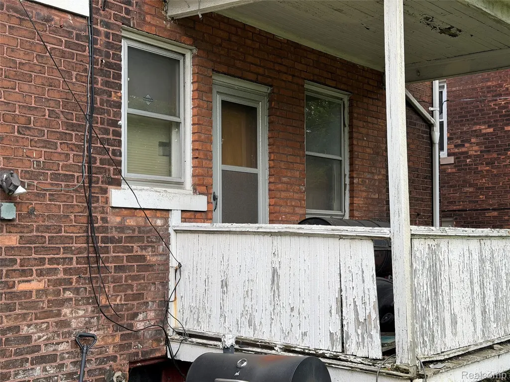 1636-1638 Virginia Park Street Detroit City MI 48206