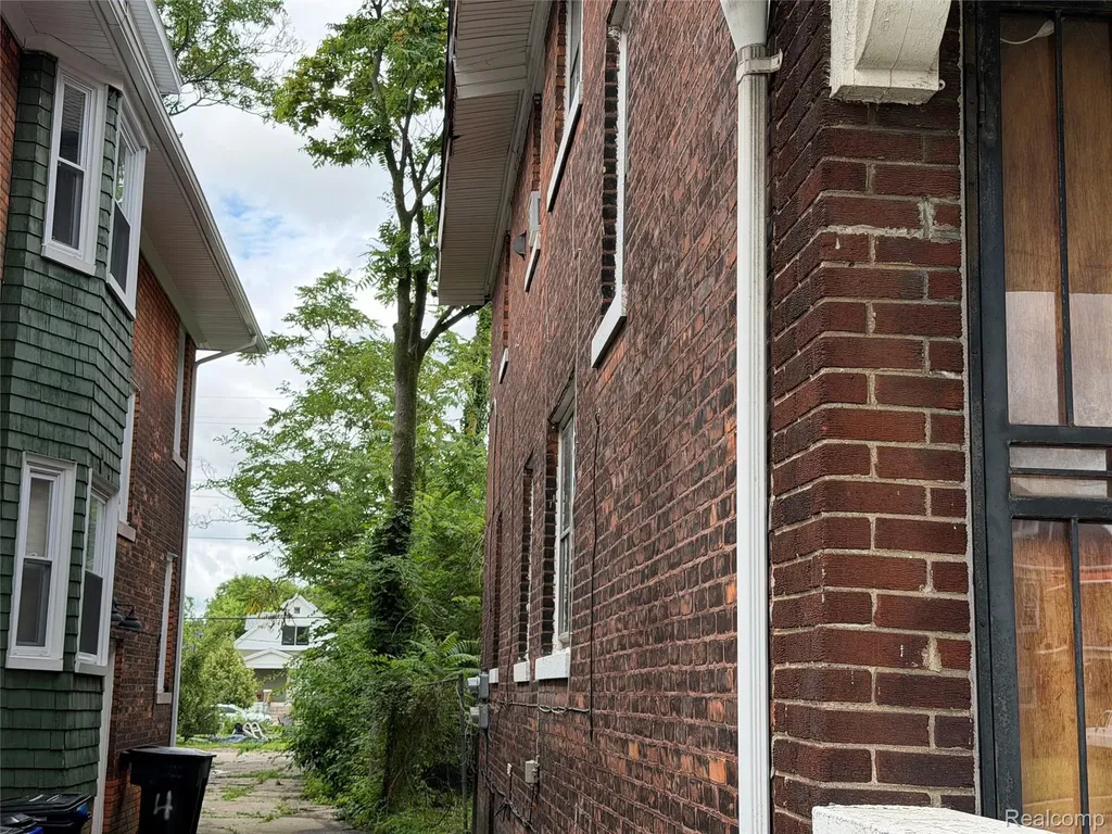 1636-1638 Virginia Park Street Detroit City MI 48206