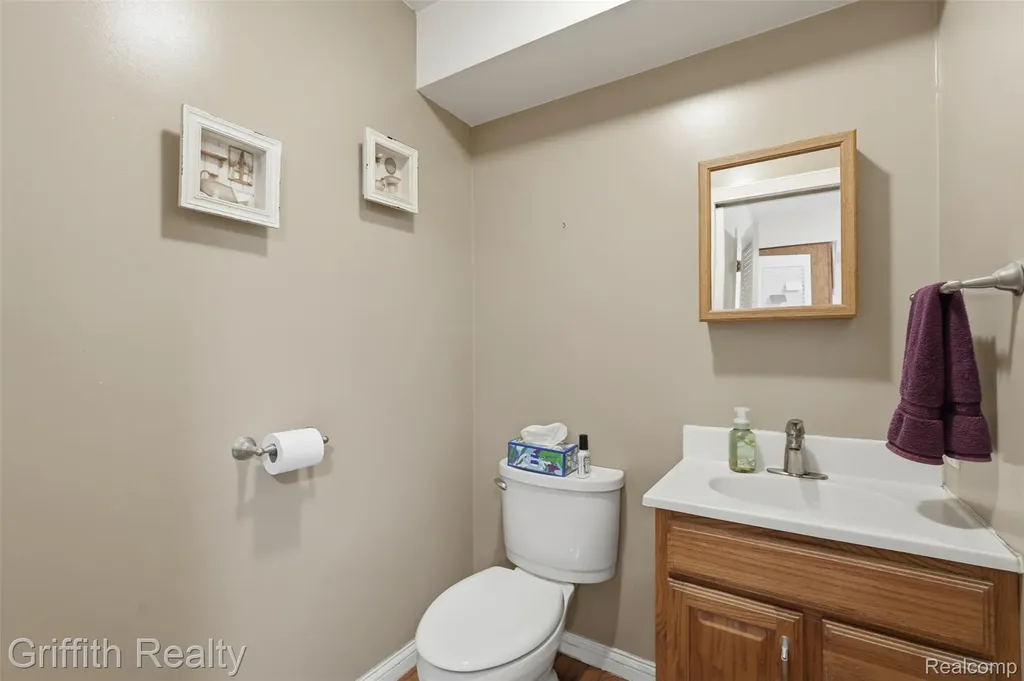 10591 Silver Lake Road Green Oak Township MI 48116