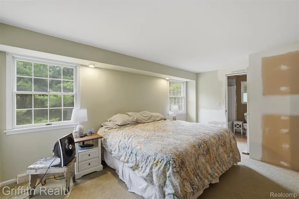 10591 Silver Lake Road Green Oak Township MI 48116