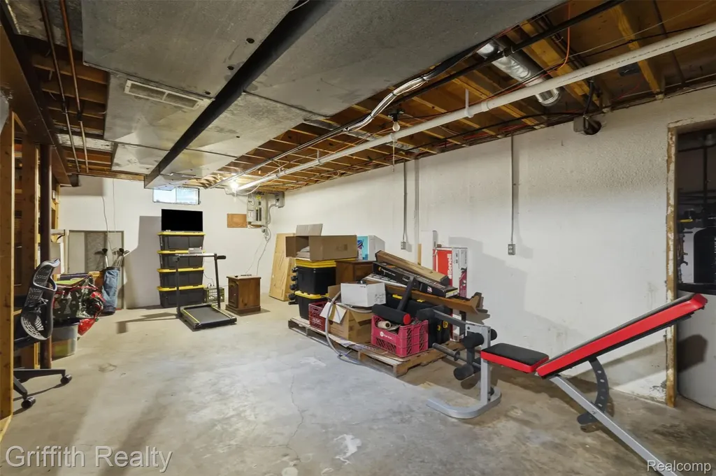 10591 Silver Lake Road Green Oak Township MI 48116