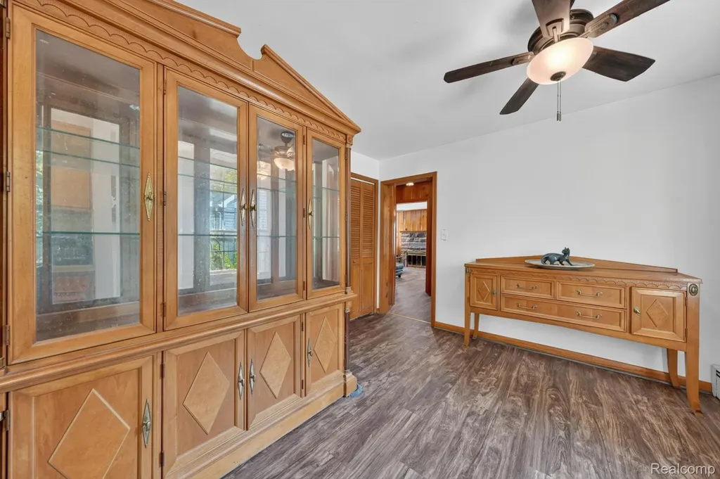 28805 Melvin Street Roseville City MI 48066