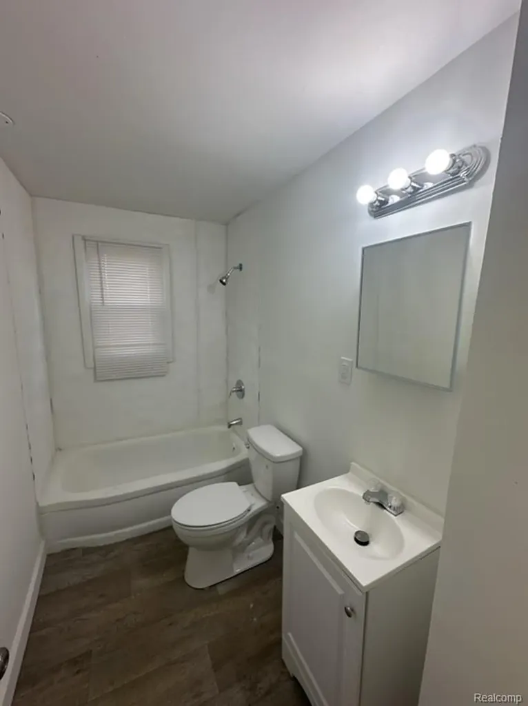 15509 Rosa Parks Boulevard Detroit City MI 48238