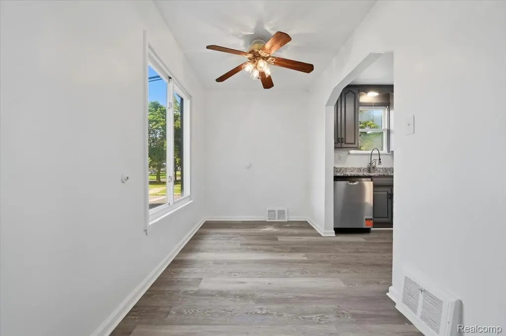 2978 Bailey Avenue Lincoln Park City MI 48146