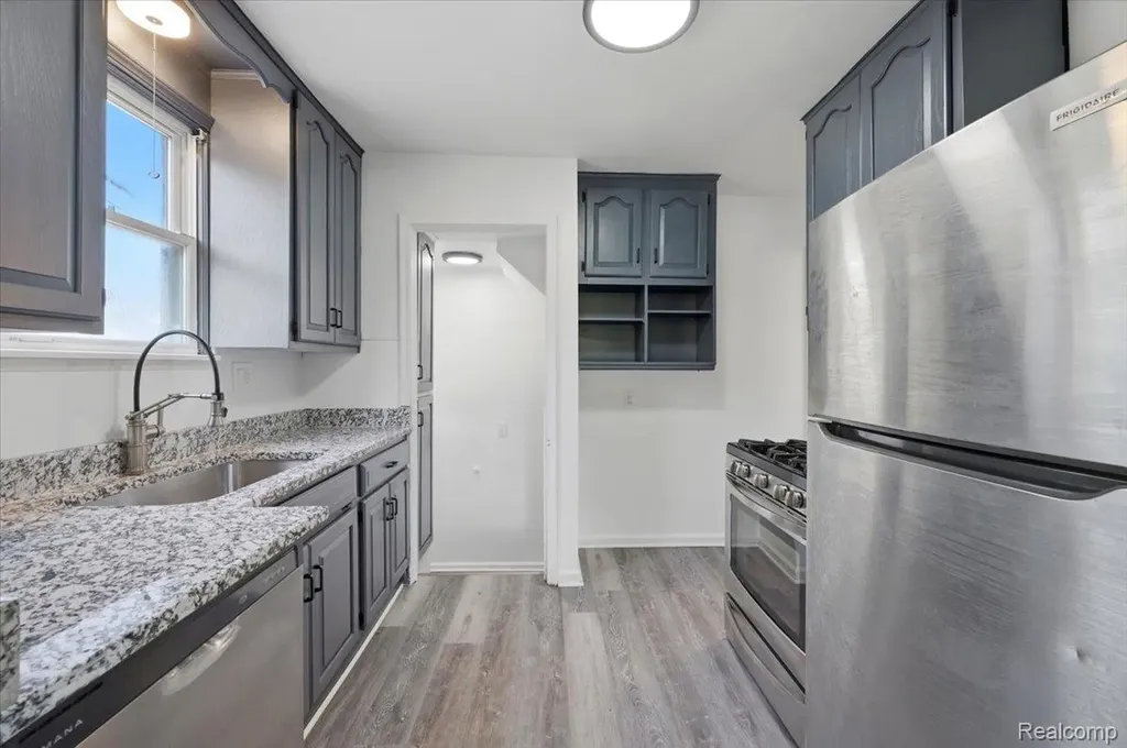 2978 Bailey Avenue Lincoln Park City MI 48146