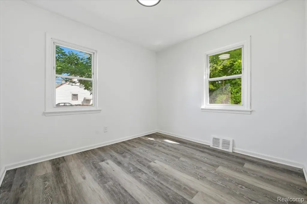 2978 Bailey Avenue Lincoln Park City MI 48146