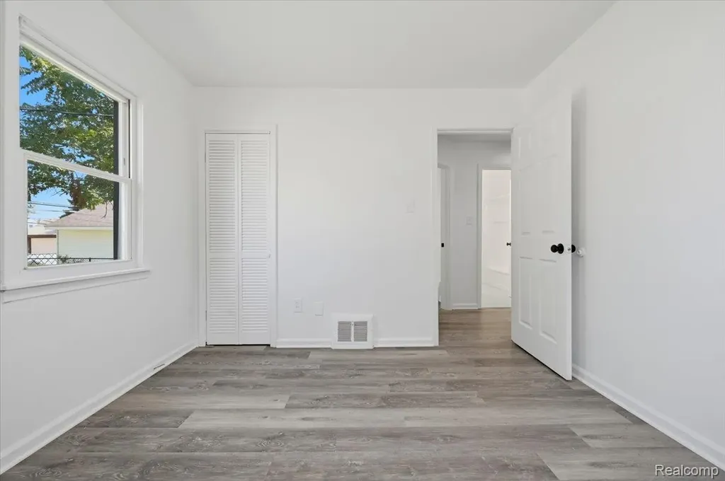2978 Bailey Avenue Lincoln Park City MI 48146
