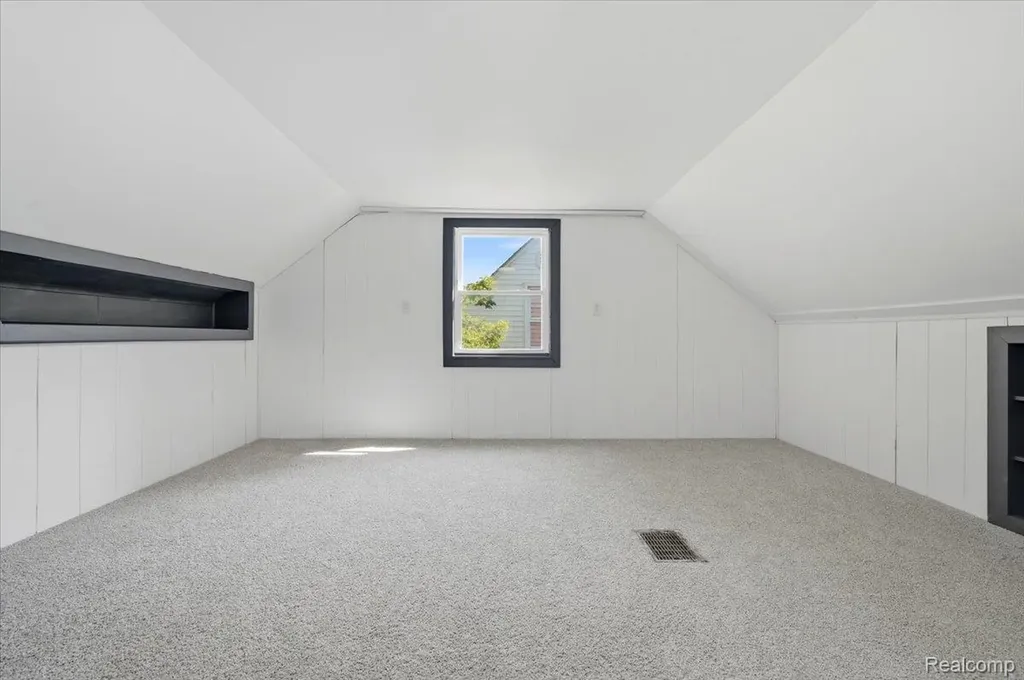 2978 Bailey Avenue Lincoln Park City MI 48146