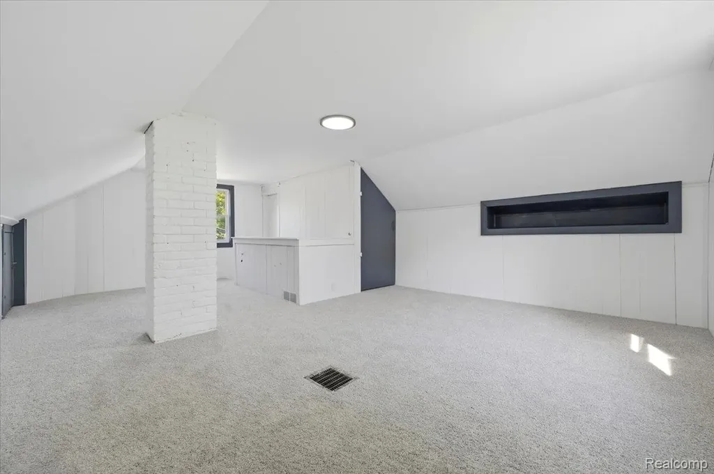 2978 Bailey Avenue Lincoln Park City MI 48146