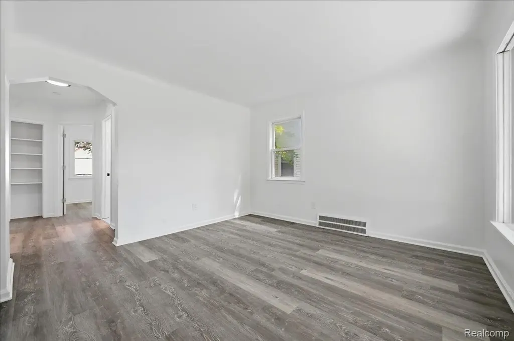 2978 Bailey Avenue Lincoln Park City MI 48146