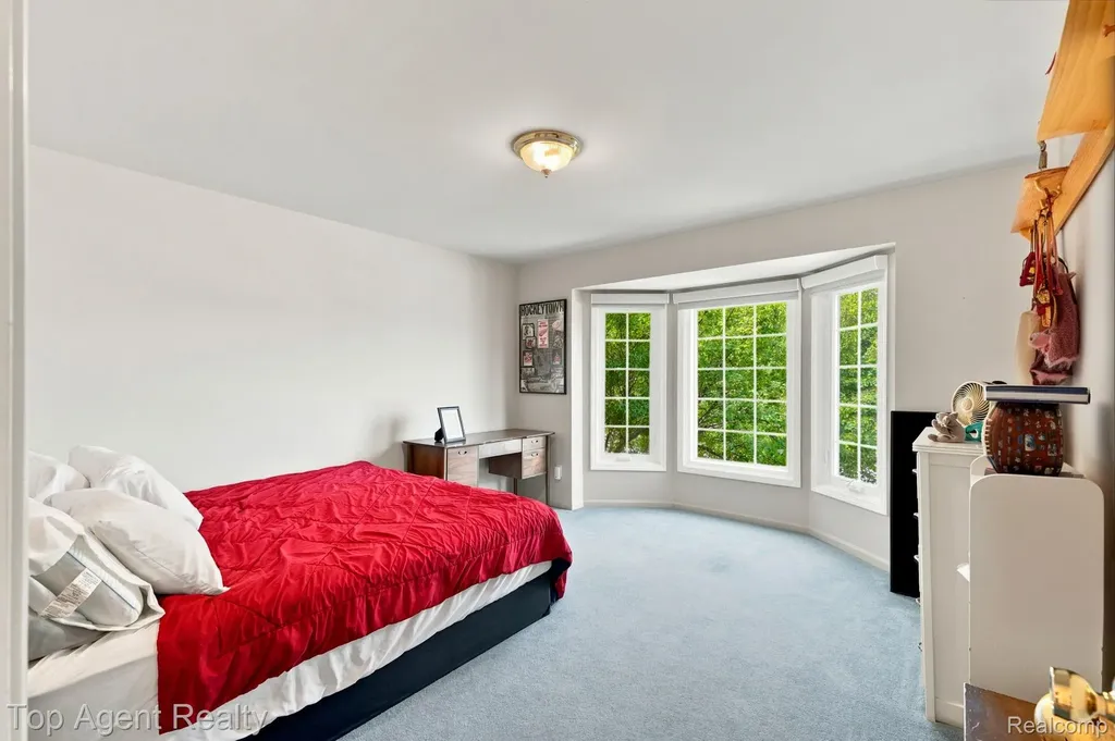 42316 Locklin Drive Sterling Heights City MI 48314
