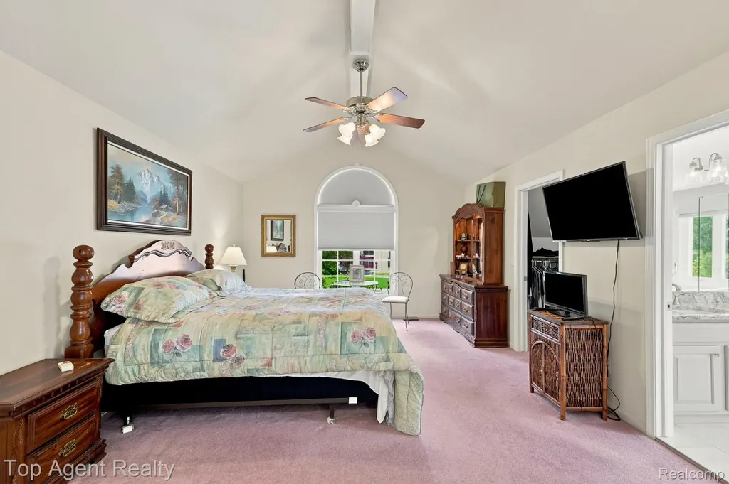 42316 Locklin Drive Sterling Heights City MI 48314