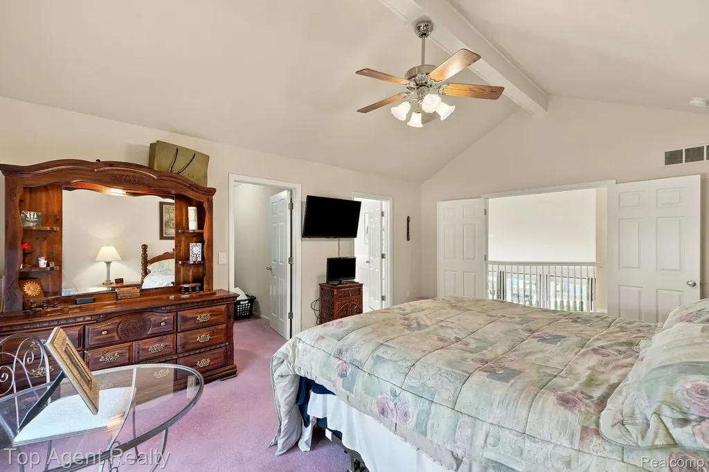 42316 Locklin Drive Sterling Heights City MI 48314