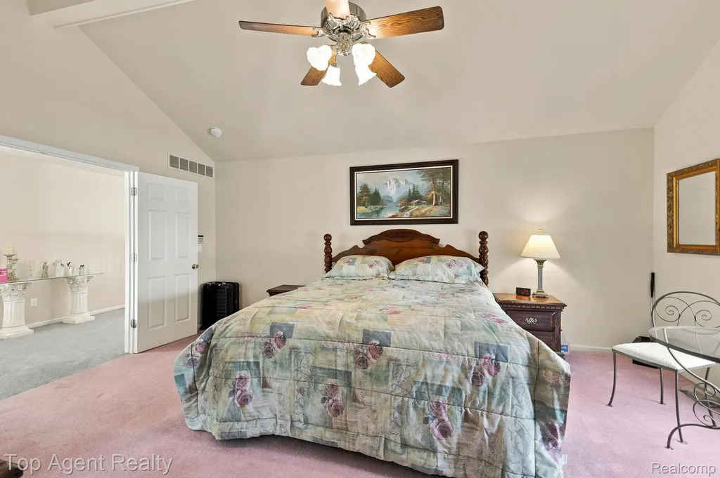 42316 Locklin Drive Sterling Heights City MI 48314