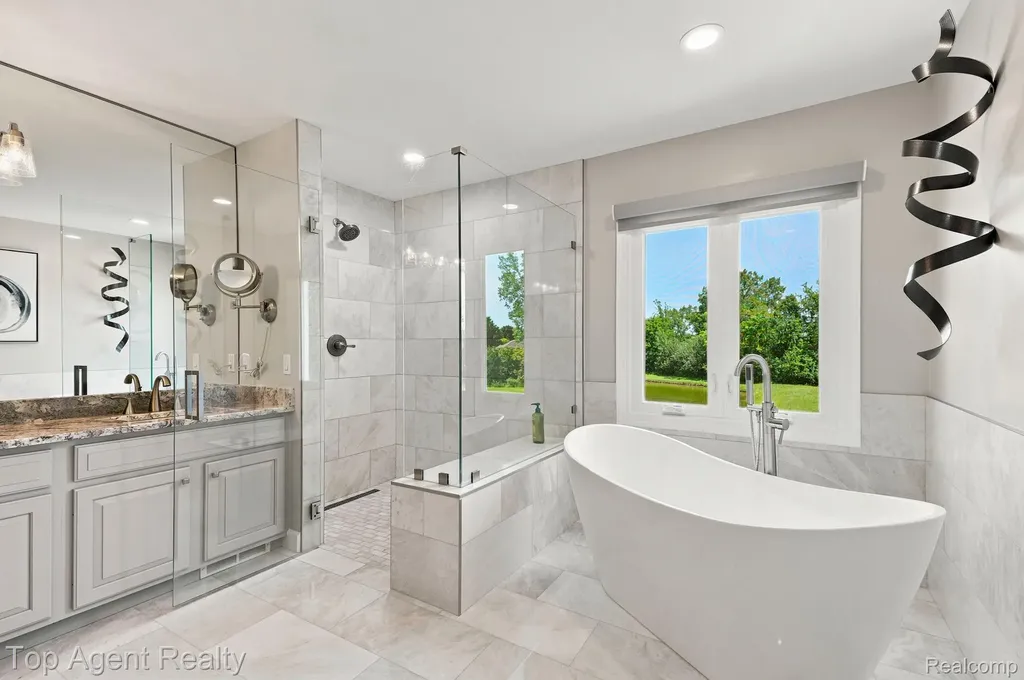 42316 Locklin Drive Sterling Heights City MI 48314