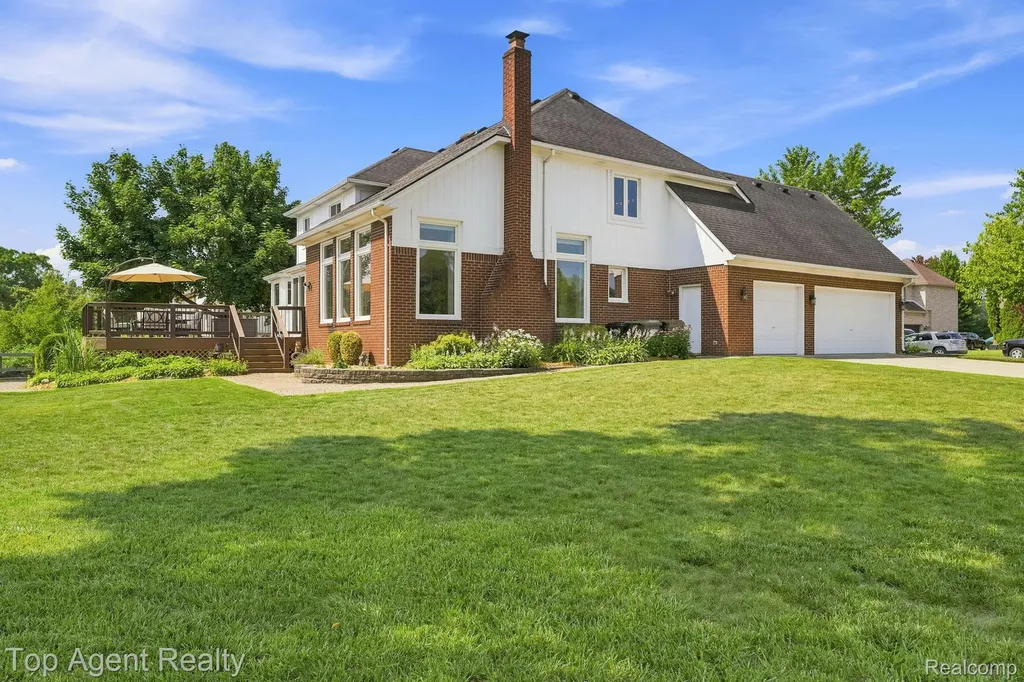 42316 Locklin Drive Sterling Heights City MI 48314