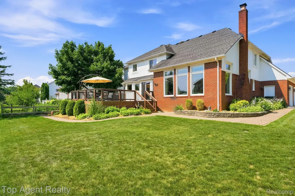 42316 Locklin Drive Sterling Heights City MI 48314