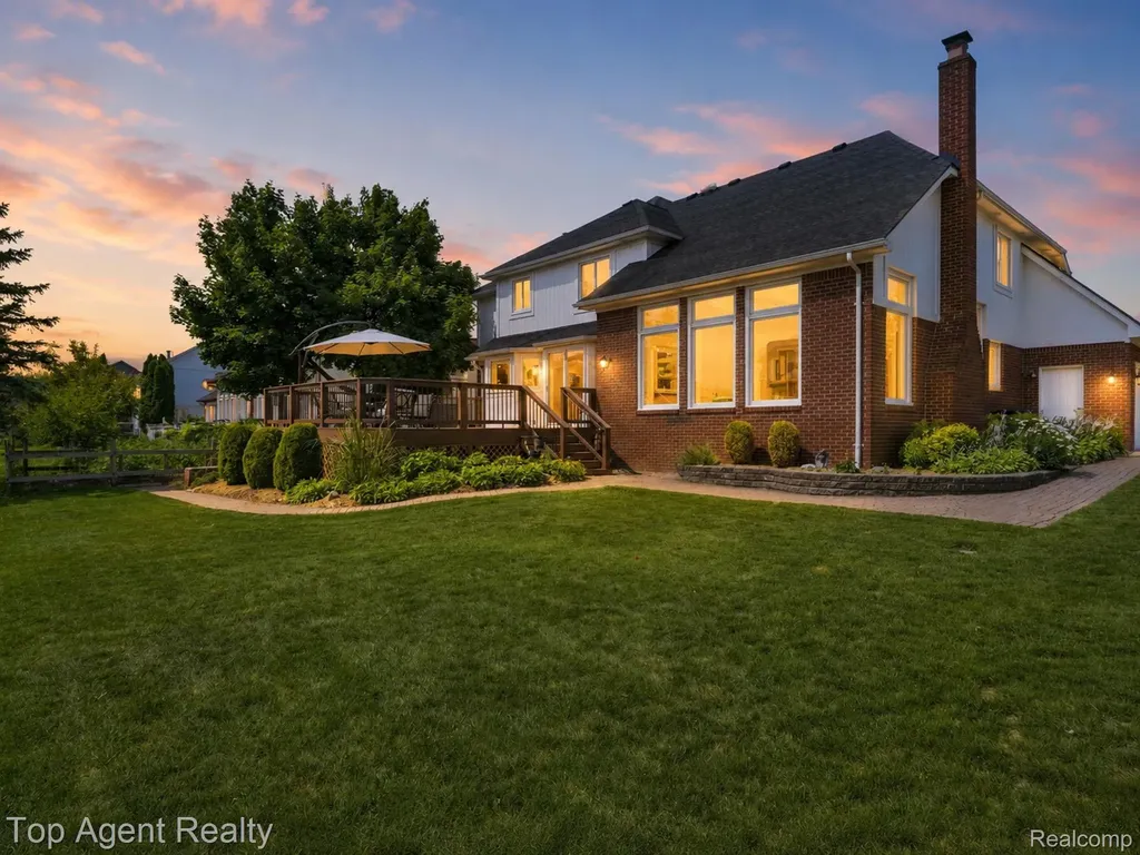 42316 Locklin Drive Sterling Heights City MI 48314