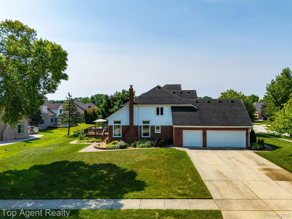 42316 Locklin Drive Sterling Heights City MI 48314