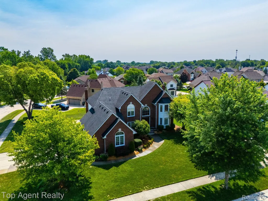 42316 Locklin Drive Sterling Heights City MI 48314