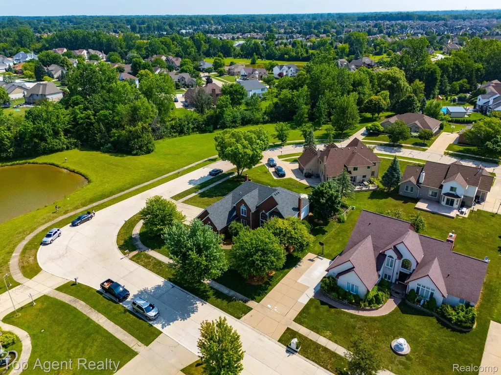 42316 Locklin Drive Sterling Heights City MI 48314