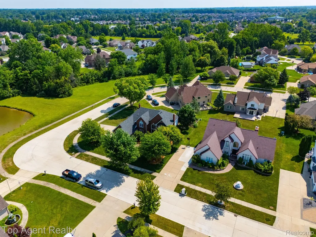42316 Locklin Drive Sterling Heights City MI 48314
