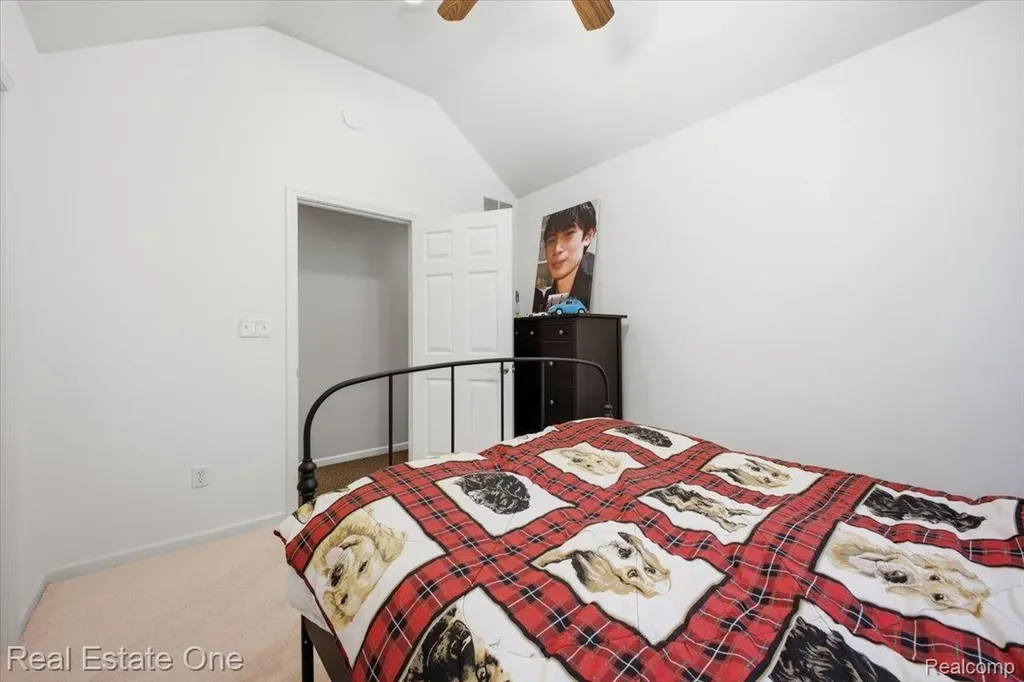 2475 Horace Street West Bloomfield Charter Township MI 48324
