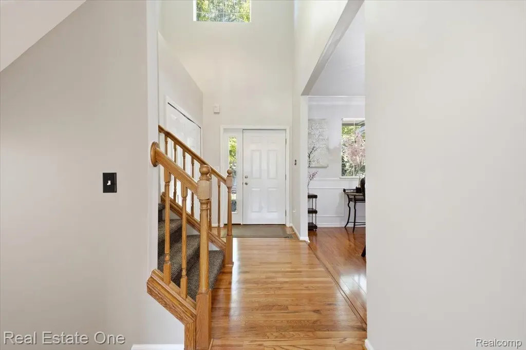 2475 Horace Street West Bloomfield Charter Township MI 48324