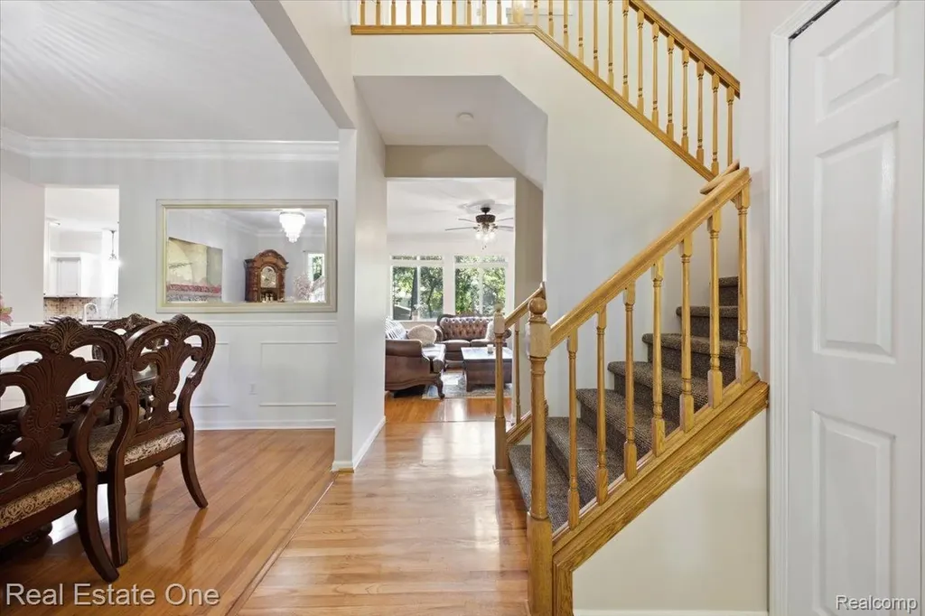 2475 Horace Street West Bloomfield Charter Township MI 48324