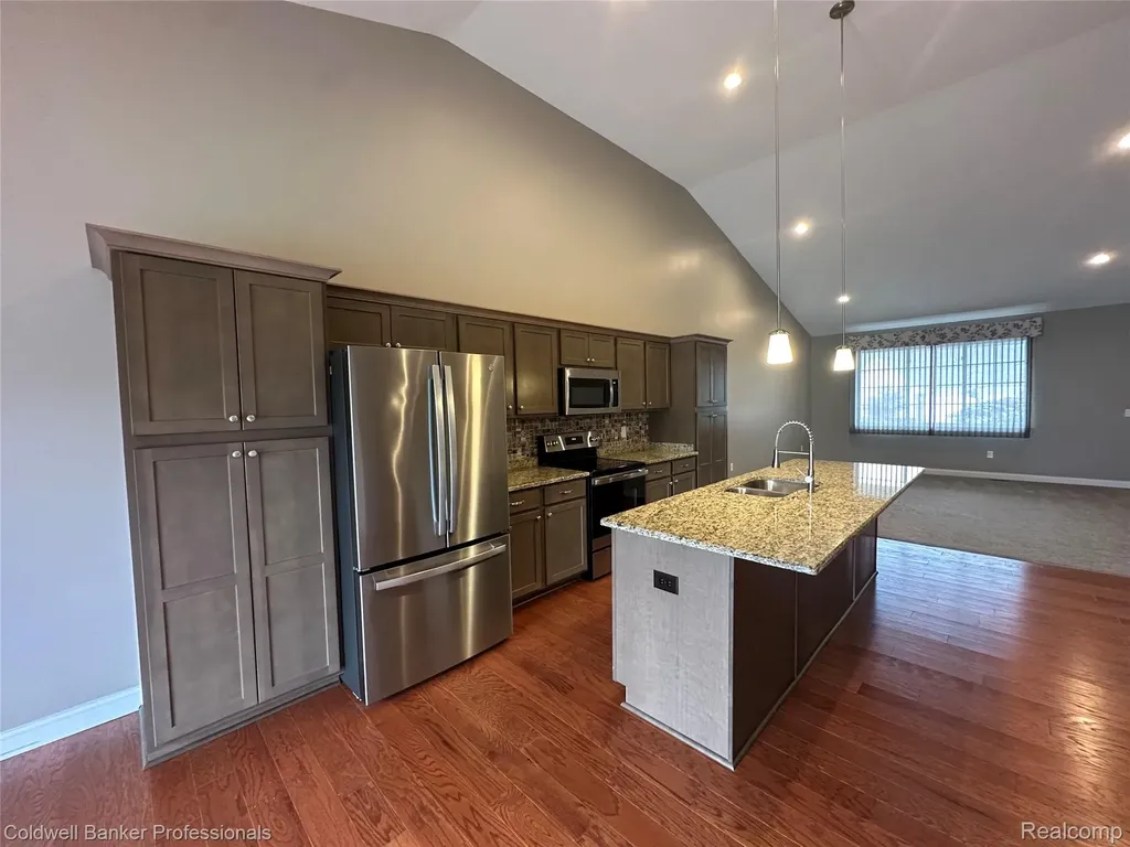 1387 Lincoln Street Lapeer City MI 48446
