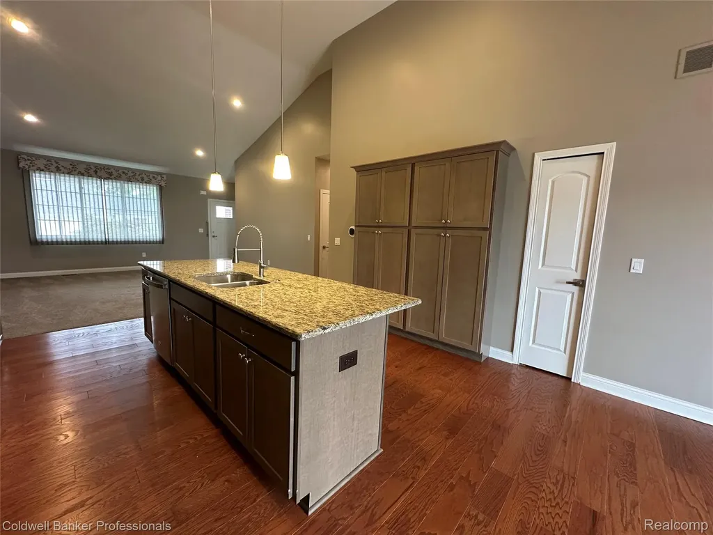1387 Lincoln Street Lapeer City MI 48446