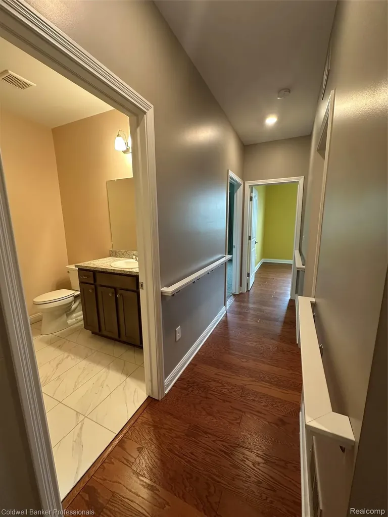1387 Lincoln Street Lapeer City MI 48446
