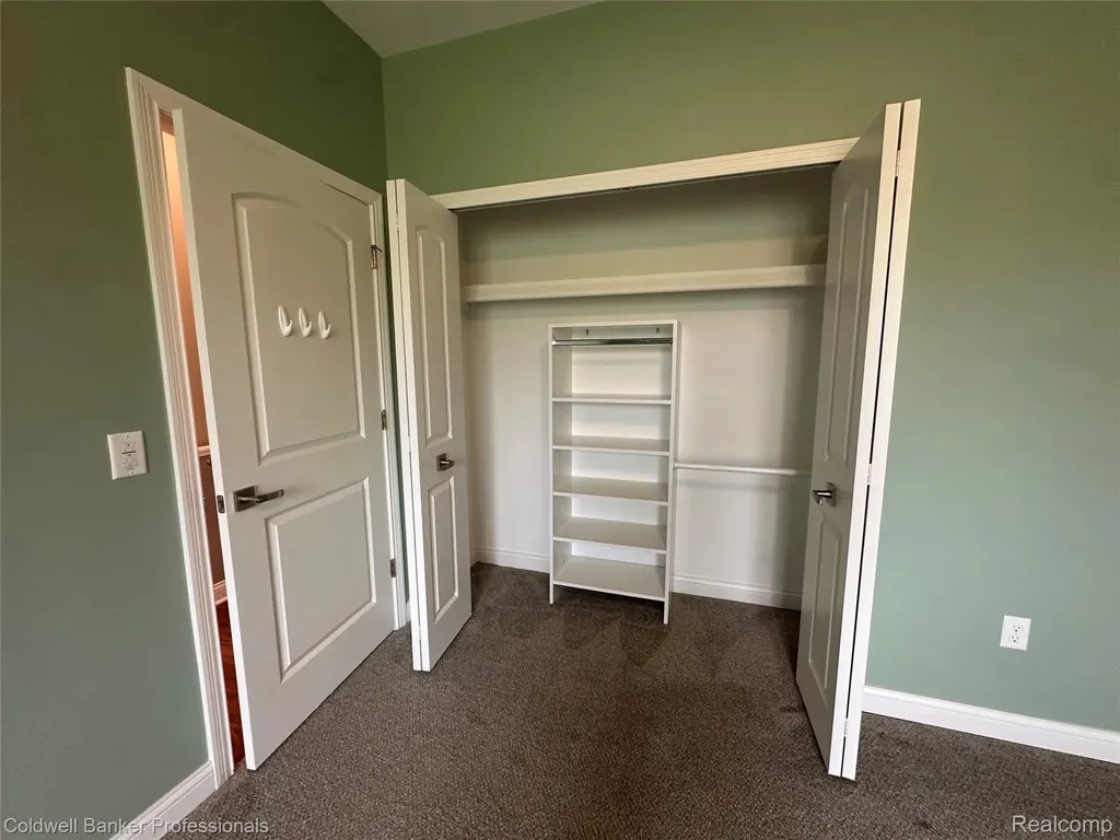 1387 Lincoln Street Lapeer City MI 48446