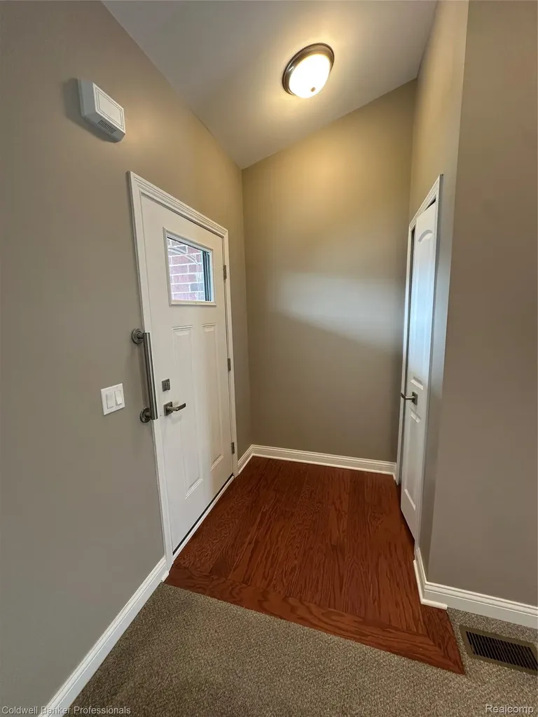 1387 Lincoln Street Lapeer City MI 48446