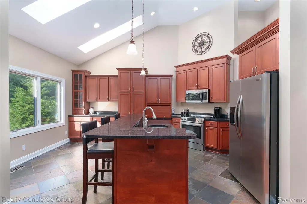 16366 Carrie Lane Fenton City MI 48430