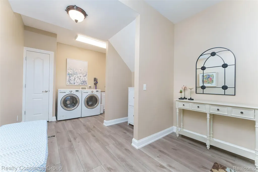 16366 Carrie Lane Fenton City MI 48430