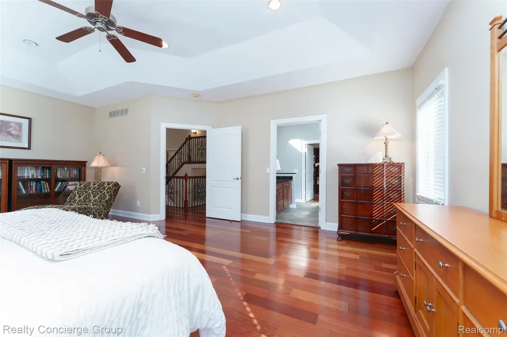 16366 Carrie Lane Fenton City MI 48430