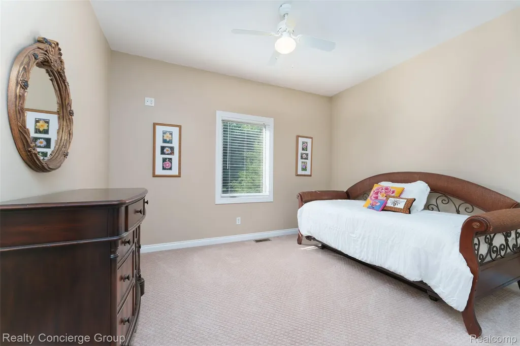 16366 Carrie Lane Fenton City MI 48430
