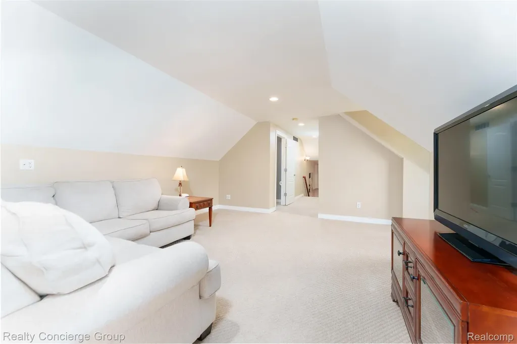 16366 Carrie Lane Fenton City MI 48430