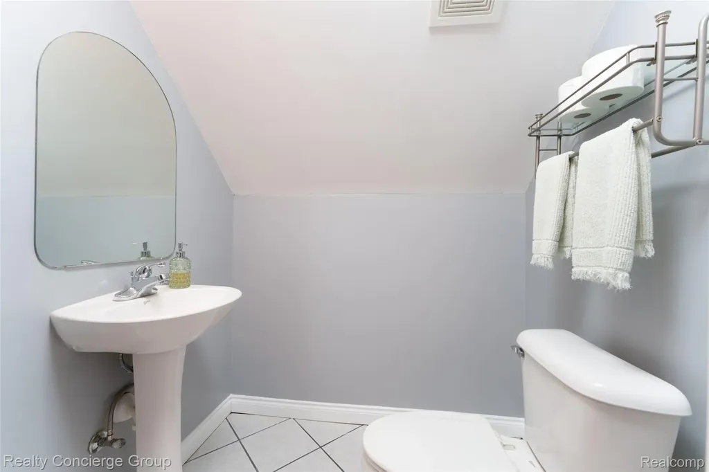 16366 Carrie Lane Fenton City MI 48430