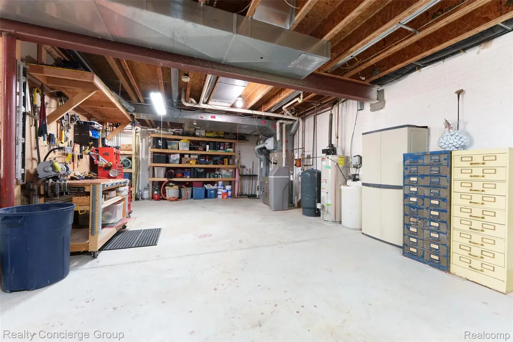 16366 Carrie Lane Fenton City MI 48430